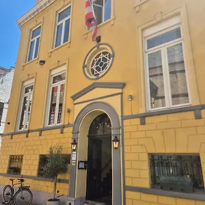 Hotel Lucca, Brujas