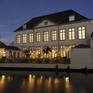 Hotel Cleef, Brujas