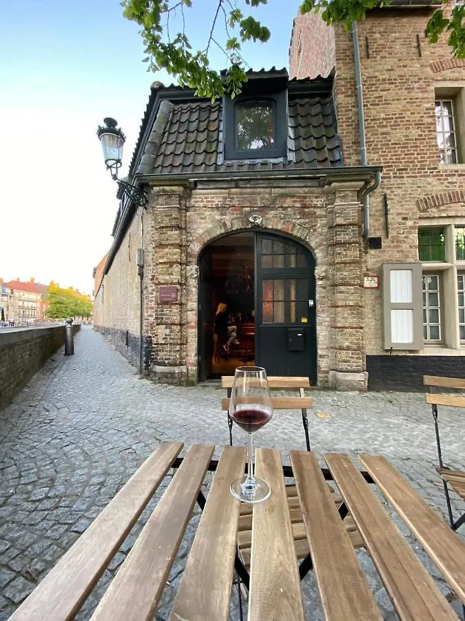 Bed & Breakfast Canal Central Bruges Belgium