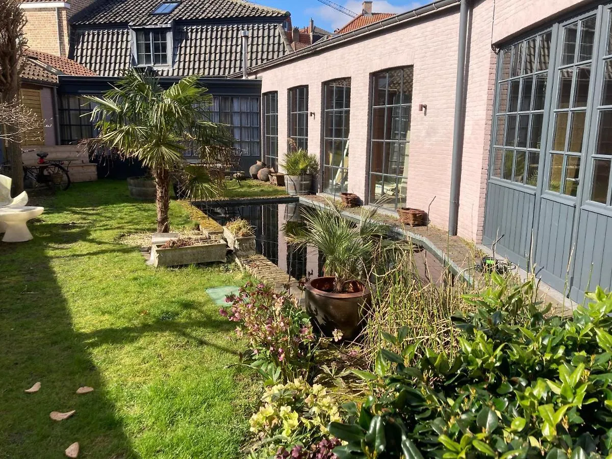Bed & Breakfast Canal Central Bruges Belgium